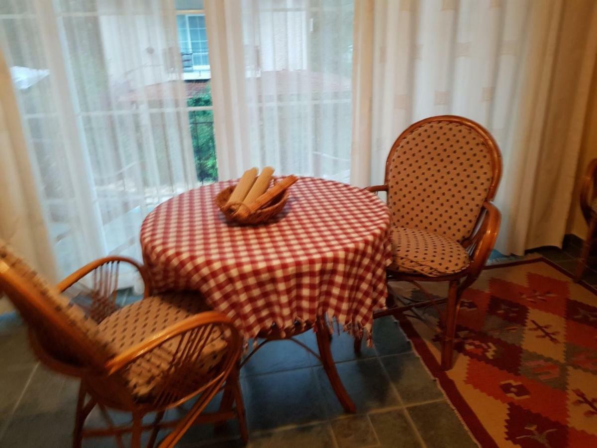 Villa Yasemin Aparts 교젝 외부 사진